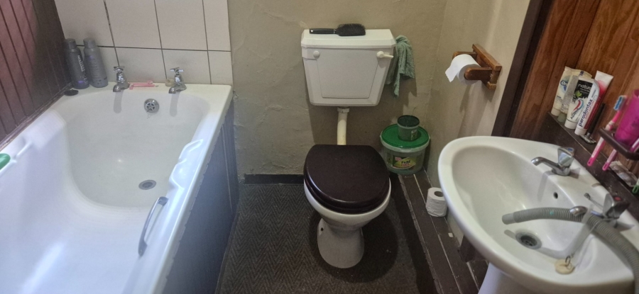 8 Bedroom Property for Sale in Bayswater Free State